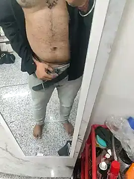 Snapshot of indian_lover3 chatting on 12.30.24 indian lover3 online show from 12.30.24