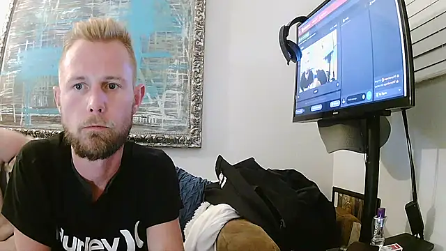 Snapshot of bjay1210 chatting on 01.17.25 bjay1210 online show from 01.17.25