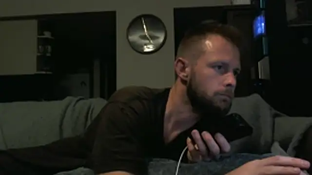 Snapshot of bjay1210 chatting on 07.14.26 bjay1210 online show from 07.14.26