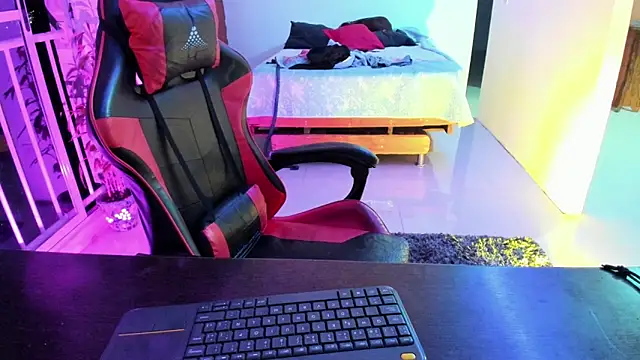 Adam Valenciia online show from 10.14.25