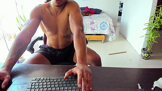 Adam Valenciia online show from 10.20.25