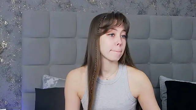 Snapshot of TheEmma chatting on 02.28.25 TheEmma online show from 02.28.25