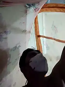 Snapshot of Whitehouse01 chatting on 03.17.25 Whitehouse01 online show from 03.17.25