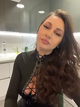 Snapshot of claraxjoyy chatting on 02.15.25 claraxjoyy online show from 02.15.25