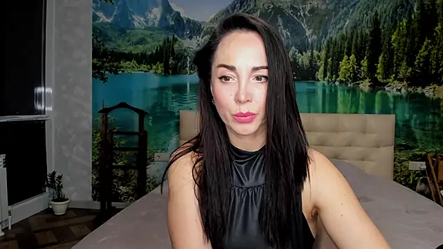 Monica Weiss online show from 03.19.25