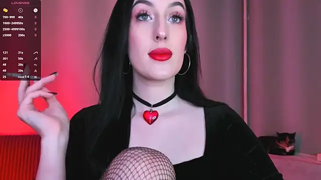 Miss Alice   online show from 01.25.25