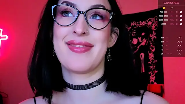 Miss Alice   online show from 10.18.25