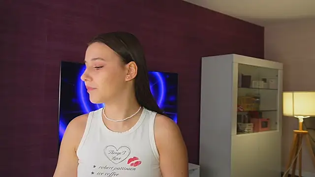 linda x x online show from 10.23.25