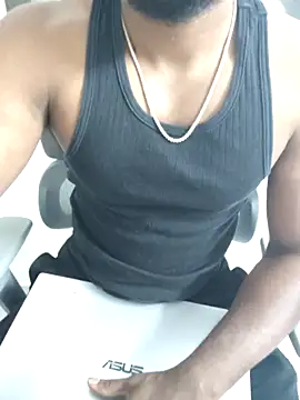 hot boy dic online show from 11.18.25