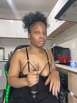 Thando04 online show from 09.11.25