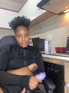 Thando04 online show from 09.18.25