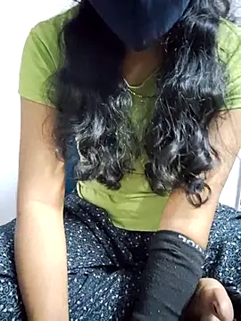 Snapshot of lovelygirl4567 chatting on 02.10.25 lovelygirl4567 online show from 02.10.25