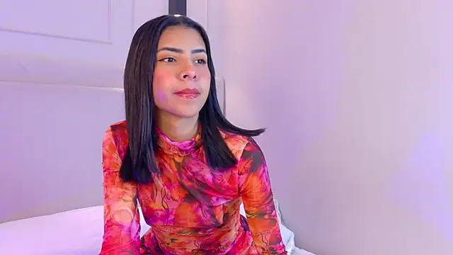 Snapshot of NaomiKlarc chatting on 01.08.26 NaomiKlarc online show from 01.08.26