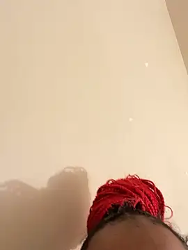 Snapshot of DamnBubbles chatting on 02.06.25 DamnBubbles online show from 02.06.25