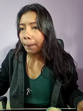 Snapshot of PaulaOrtiz_1 chatting on 10.13.25 PaulaOrtiz 1 online show from 10.13.25