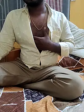 Snapshot of rashnak chatting on 11.19.25 rashnak online show from 11.19.25