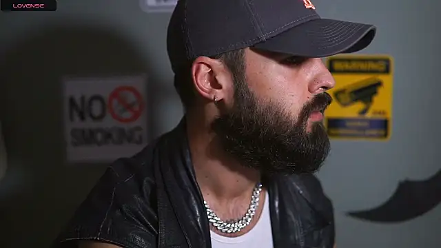 HairyRobxxx online show from 11.23.25