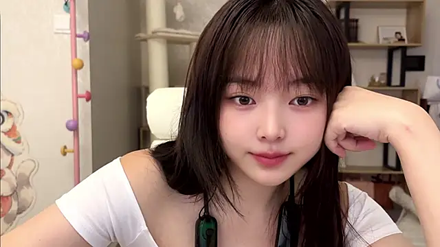 Chenjing0 online show from 10.28.25