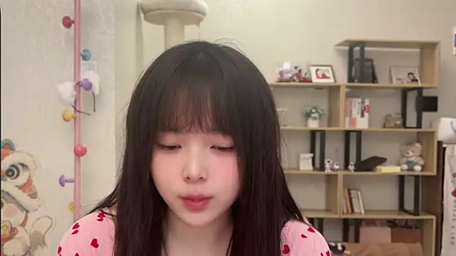 Chenjing0 online show from 11.04.25