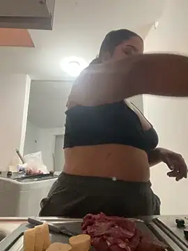 Scarlet lace online show from 12.13.25