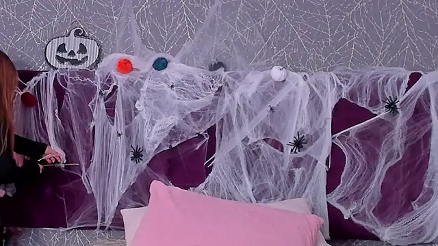 LiaCathaleya online show from 10.10.25