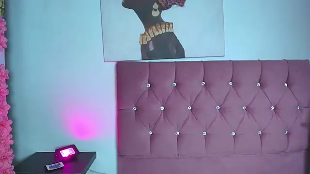 Snapshot of katy_handerson chatting on 10.19.25 katy handerson online show from 10.19.25