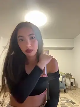 Snapshot of miaceleste chatting on 12.19.25 miaceleste online show from 12.19.25