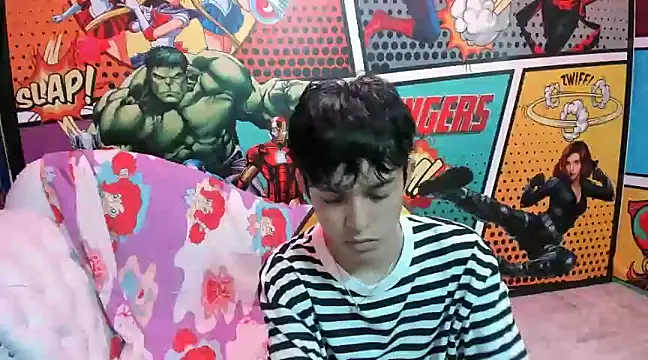 Snapshot of jisuscat chatting on 01.03.25 jisuscat online show from 01.03.25