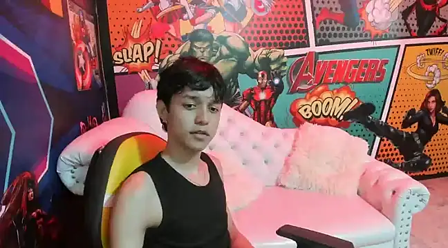 Snapshot of jisuscat chatting on 01.06.25 jisuscat online show from 01.06.25