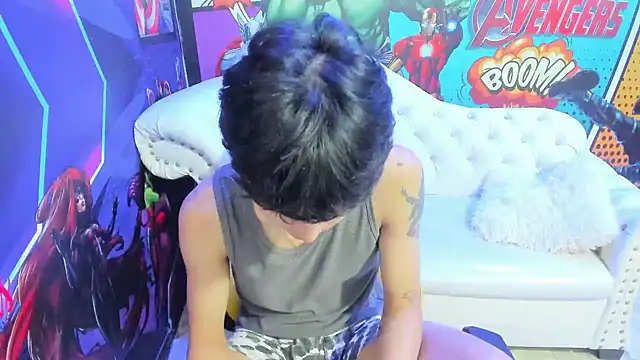 Snapshot of jisuscat chatting on 01.26.25 jisuscat online show from 01.26.25