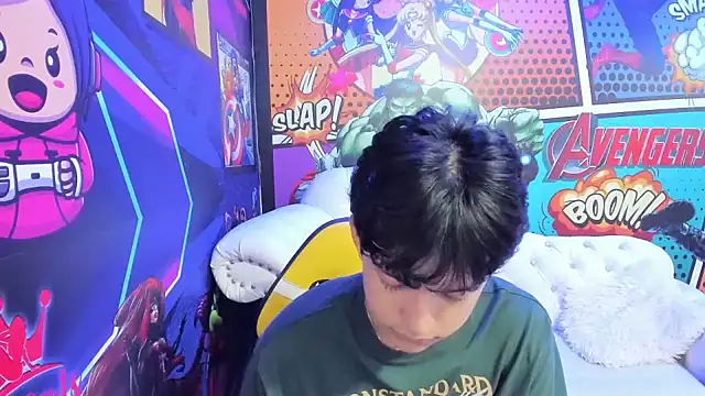 Snapshot of jisuscat chatting on 02.07.25 jisuscat online show from 02.07.25