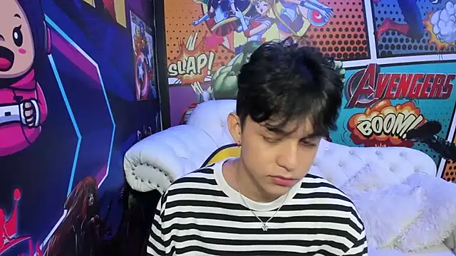 Snapshot of jisuscat chatting on 03.07.25 jisuscat online show from 03.07.25