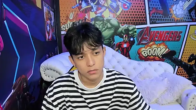 Snapshot of jisuscat chatting on 03.08.25 jisuscat online show from 03.08.25