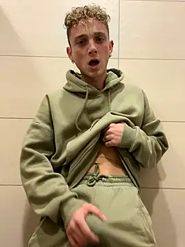 Snapshot of verici34 chatting on 11.29.25 verici34 online show from 11.29.25