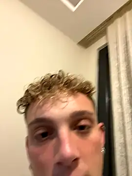 Snapshot of verici34 chatting on 11.29.25 verici34 online show from 11.29.25