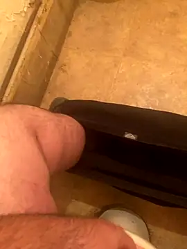 Snapshot of balint35 chatting on 11.03.25 balint35 online show from 11.03.25