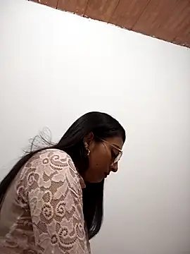 BELLA--26 online show from 03.10.25