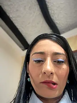 BELLA--26 online show from 10.15.25