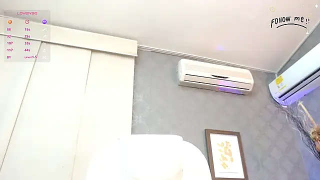 Snapshot of harper_ziu chatting on 01.11.25 harper ziu online show from 01.11.25