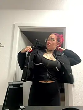 Snapshot of Mia-Fuchs chatting on 01.07.26 Mia-Fuchs online show from 01.07.26