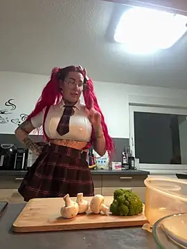 Snapshot of Mia-Fuchs chatting on 02.11.26 Mia-Fuchs online show from 02.11.26