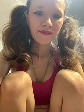 Snapshot of zasmin3 chatting on 03.19.25 zasmin3 online show from 03.19.25