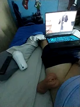 Snapshot of Elrep_tile chatting on 01.02.25 Elrep tile online show from 01.02.25