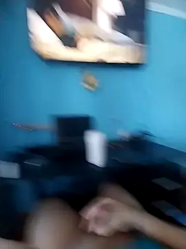 Snapshot of Elrep_tile chatting on 01.27.25 Elrep tile online show from 01.27.25