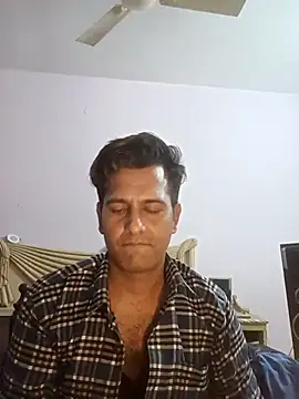 MAGNETICDADDY8 online show from 03.12.25