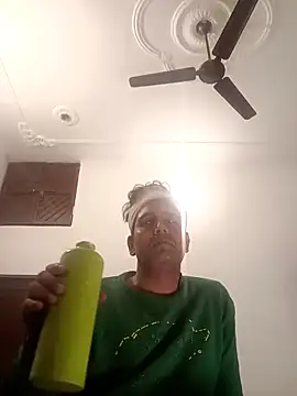 MAGNETICDADDY8 online show from 03.15.25