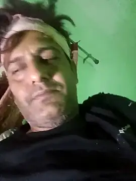 MAGNETICDADDY8 online show from 03.18.25