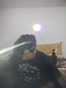 MAGNETICDADDY8 online show from 10.18.25