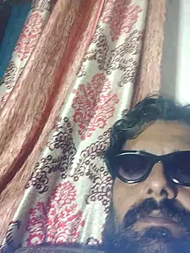 Snapshot of MAGNETICDADDY8 chatting on 01.15.26 MAGNETICDADDY8 online show from 01.15.26