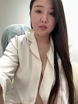 Snapshot of Mini-08 chatting on 02.21.25 Mini-08 online show from 02.21.25